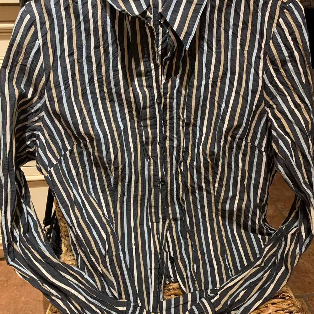 Mexx crinkle Button down shirt, size 10